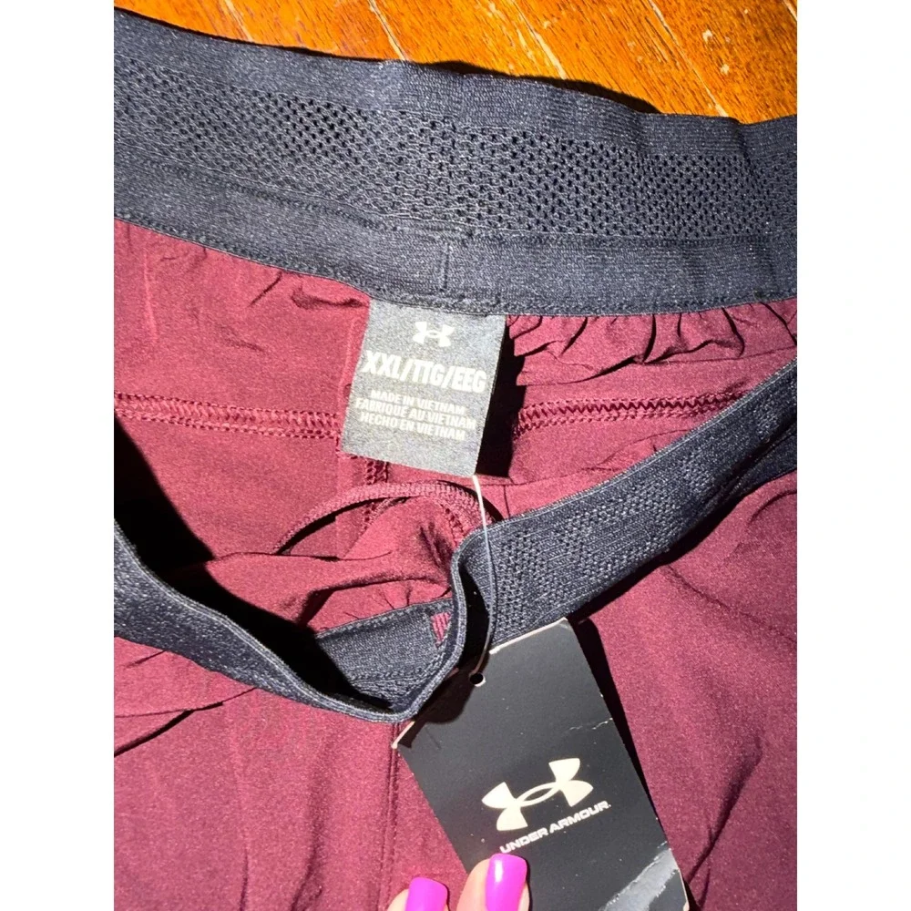Under Armour Peak Woven Shorts Mens 2XL Maroon Fitted Athletic Gym Running New